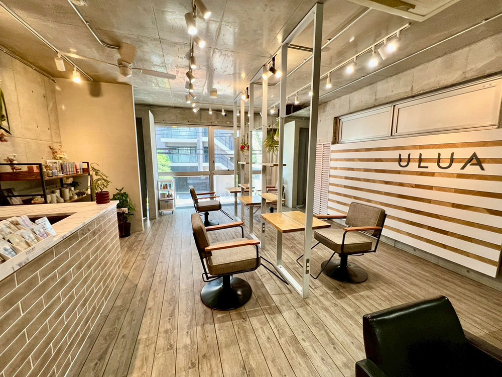 ULUA　三鷹店